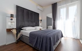 Antares Luxury Rooms 2